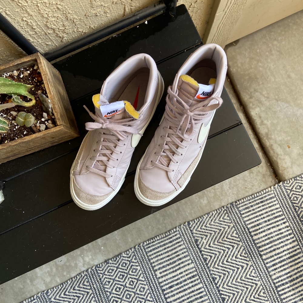 Nike high top cortez